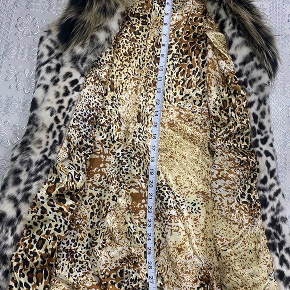 Bugatteli Medium Leopard Print Vest for woman . - Picture 7 of 8